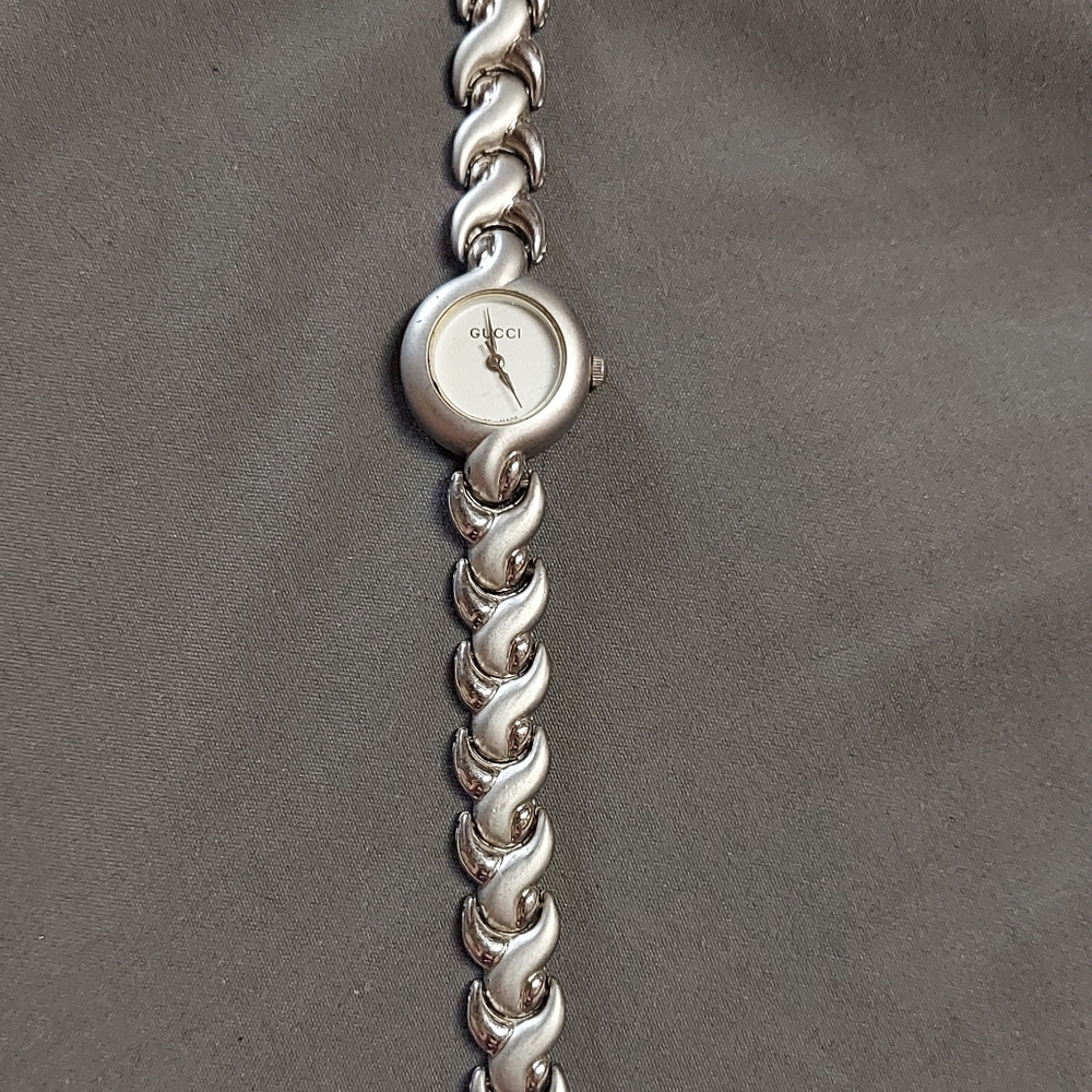 Gucci Watch - Picture 2 of 4